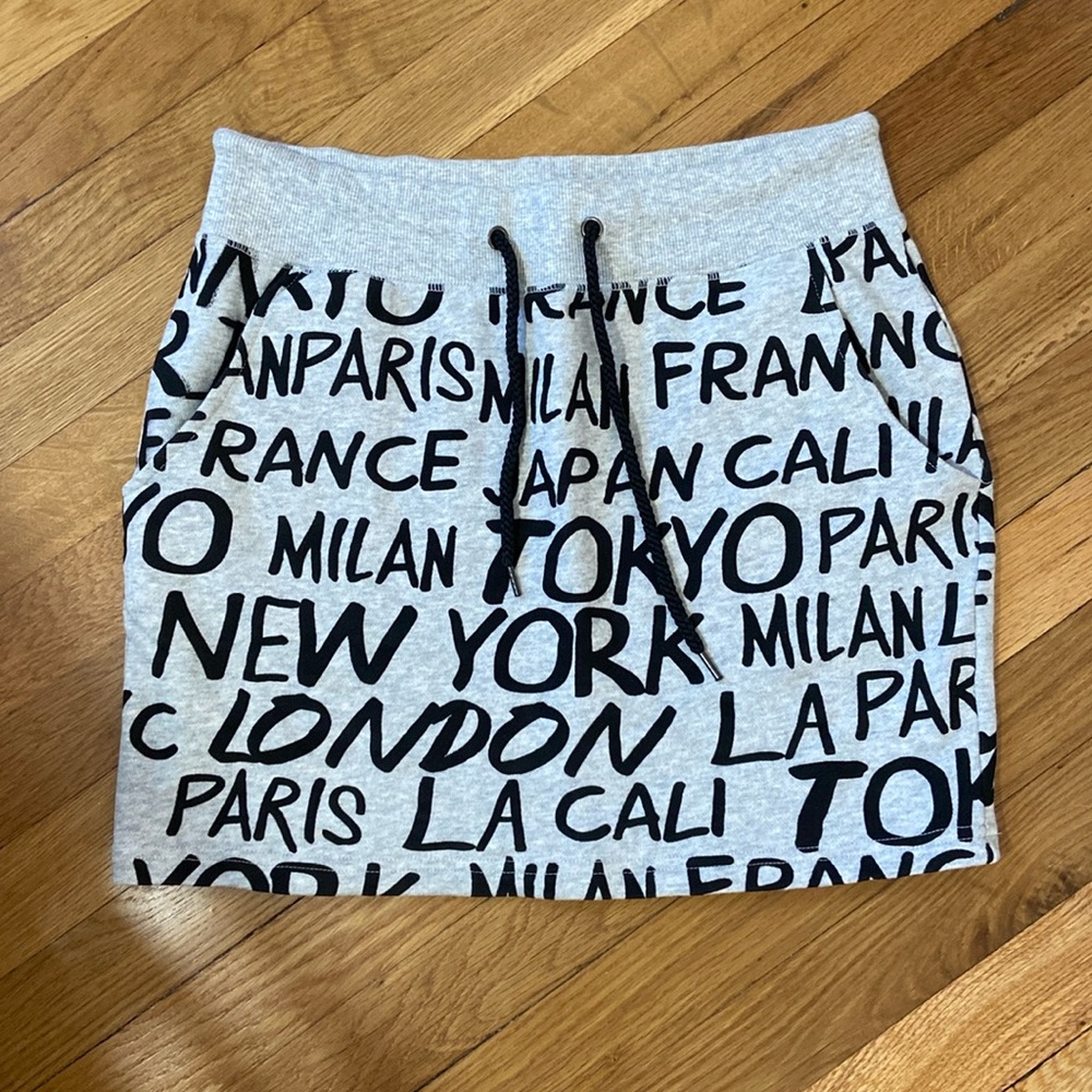 Forever 21 skirt